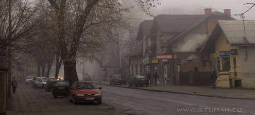 Miasto we mgle - galeria zdjęć, mgła